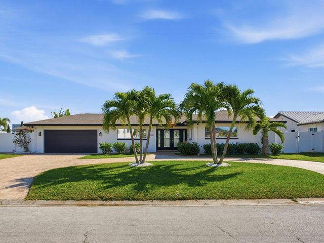 1028 79TH STREET S, St Petersburg, FL 33707