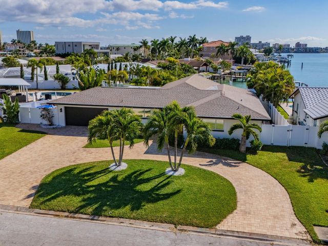 1028 79TH STREET S, St Petersburg, FL 33707