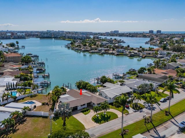 1028 79TH STREET S, St Petersburg, FL 33707