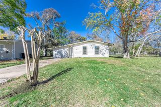 54 Lupine Court, Lake Jackson, TX 77566
