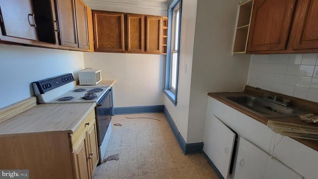 3258 N FRONT ST, Philadelphia, PA 19140