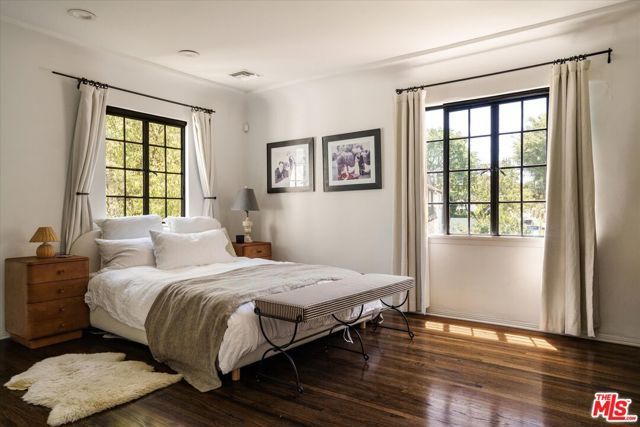 3623 Shannon Road, Los Angeles, CA 90027