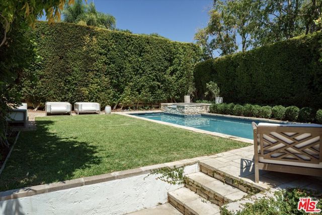 3623 Shannon Road, Los Angeles, CA 90027