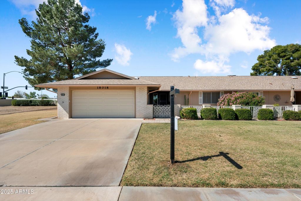 18018 N HIGHWOOD Court, Sun City, AZ 85373 — photo 2