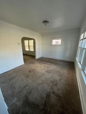 14140 Seymour Street, Detroit City, MI 48205