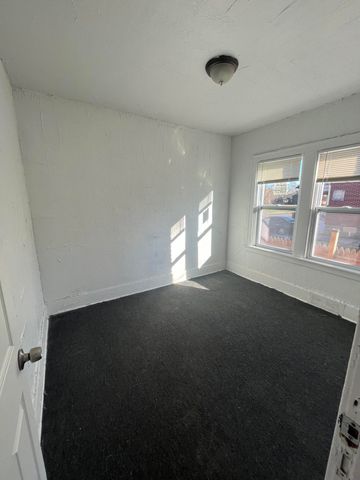 14140 Seymour Street, Detroit City, MI 48205