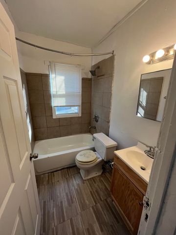 14140 Seymour Street, Detroit City, MI 48205