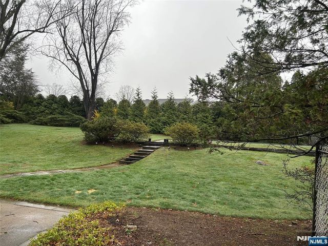 812 Charnwood Drive, Wyckoff, NJ 07481