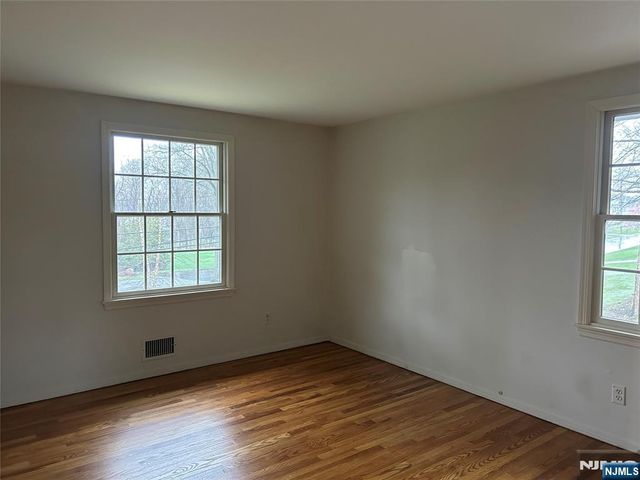 812 Charnwood Drive, Wyckoff, NJ 07481