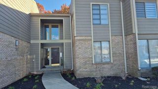 16245 Roanoke Street 202, Southfield, MI 48075