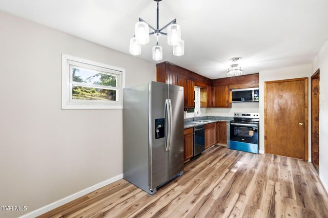 116 Eastside Drive, Bristol, TN 37620