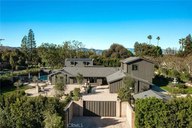 23139 Erwin Street, Woodland Hills, CA 91367