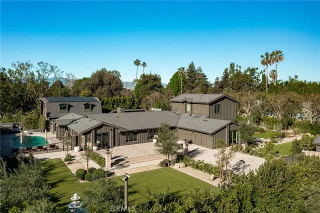 23139 Erwin Street, Woodland Hills, CA 91367