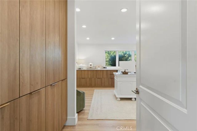 23139 Erwin Street, Woodland Hills, CA 91367
