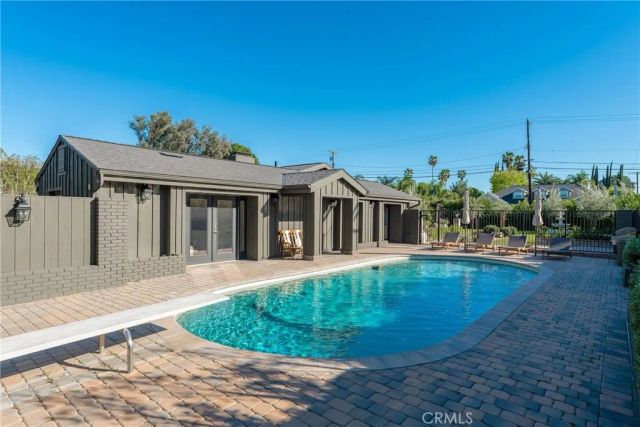 23139 Erwin Street, Woodland Hills, CA 91367