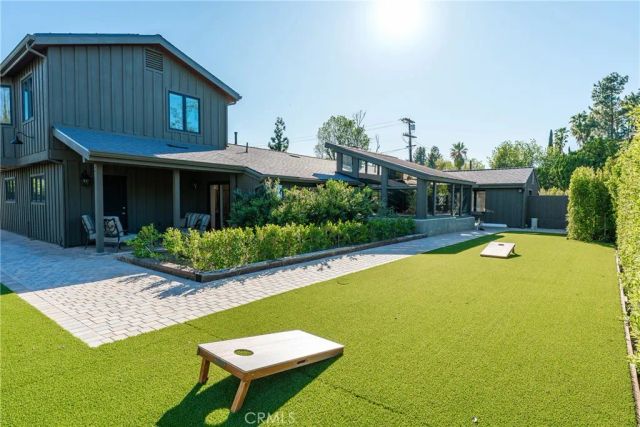 23139 Erwin Street, Woodland Hills, CA 91367