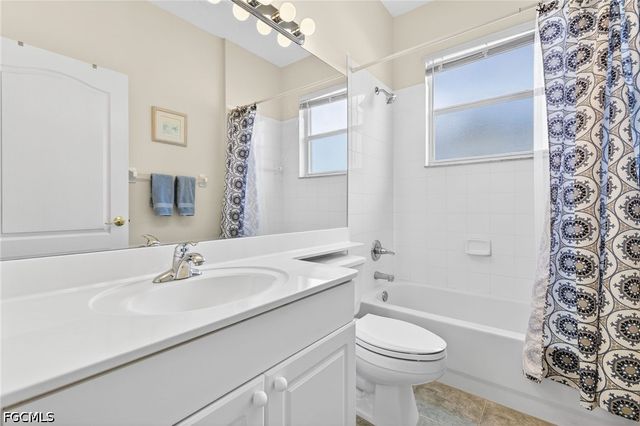 8912 Wellington Lakes CT, Fort Myers, FL 33908
