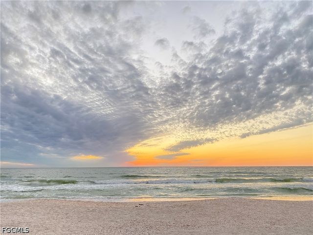 8912 Wellington Lakes CT, Fort Myers, FL 33908