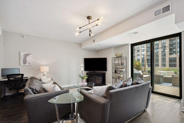 451 W HURON Street 509, Chicago, IL 60654