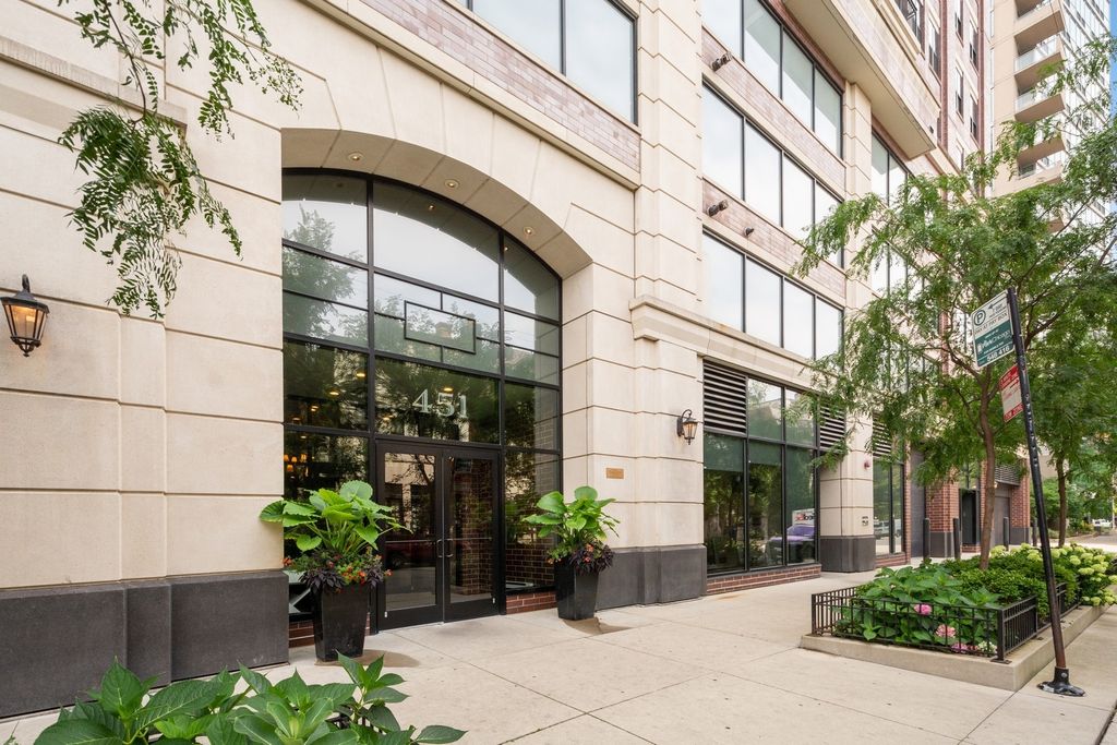 451 W HURON Street 509, Chicago, IL 60654