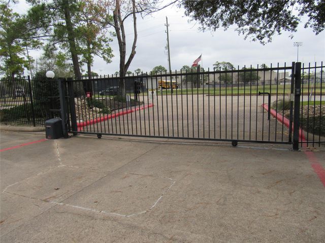 14351 Torrey Chase Boulevard C, Houston, TX 77014