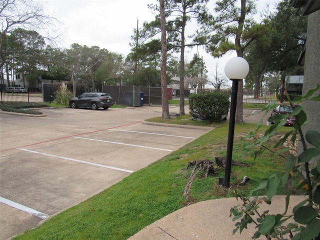 14351 Torrey Chase Boulevard C, Houston, TX 77014