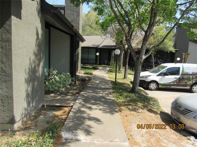 14351 Torrey Chase Boulevard C, Houston, TX 77014