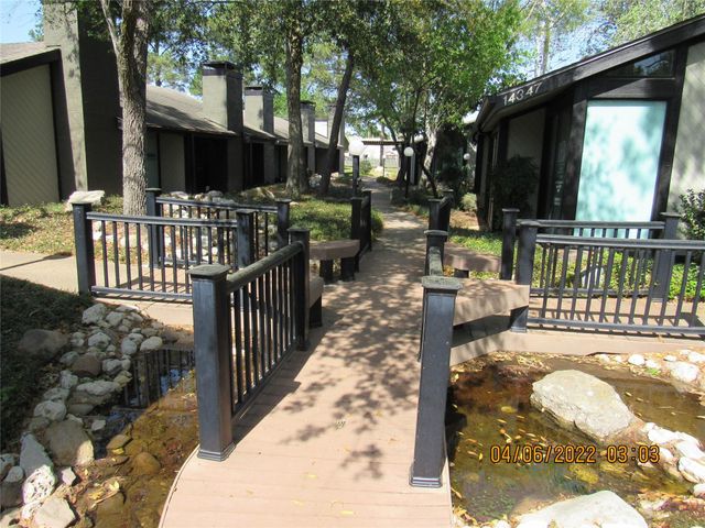 14351 Torrey Chase Boulevard C, Houston, TX 77014