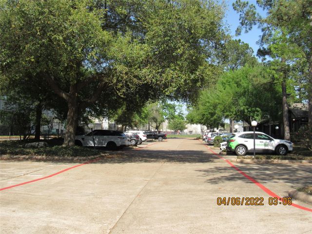 14351 Torrey Chase Boulevard C, Houston, TX 77014