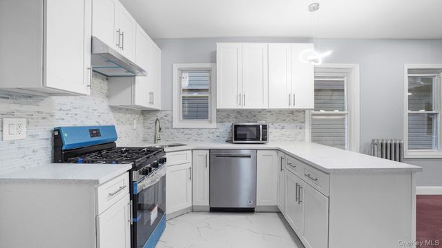 8925 201st Street, Hollis, NY 11423