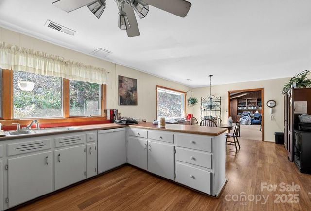 609 S Country Club Drive, Cullowhee, NC 28723