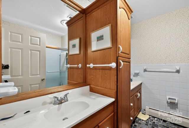 609 S Country Club Drive, Cullowhee, NC 28723