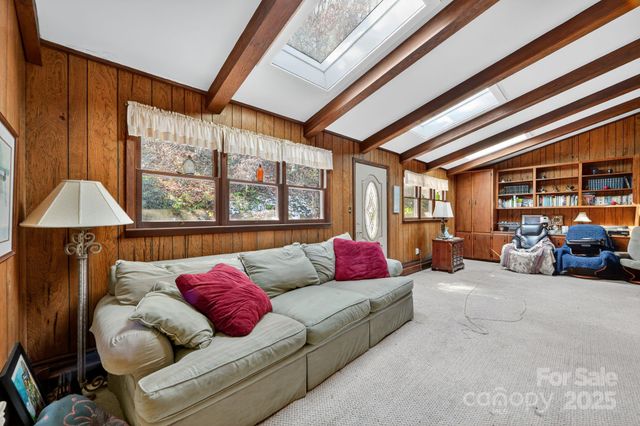 609 S Country Club Drive, Cullowhee, NC 28723