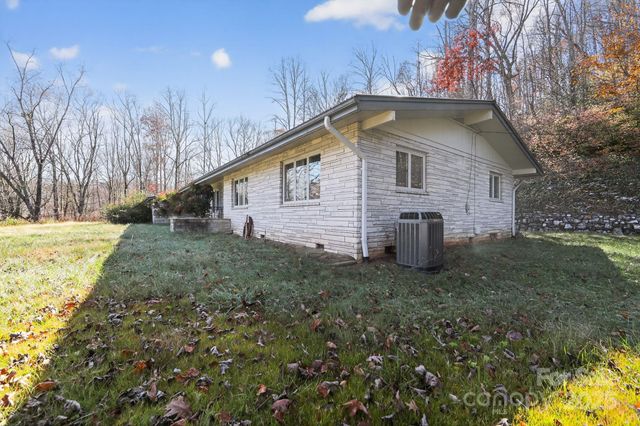 609 S Country Club Drive, Cullowhee, NC 28723