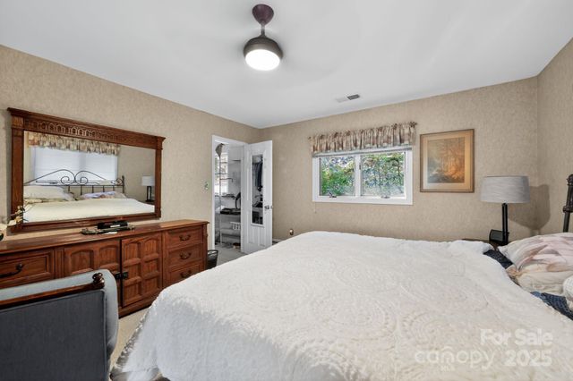 609 S Country Club Drive, Cullowhee, NC 28723