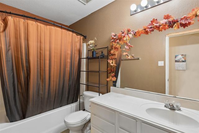 3118 Rosslynn Court, Seagoville, TX 75159