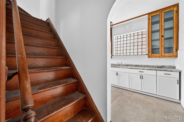 6623 Leona Street, St Louis, MO 63116