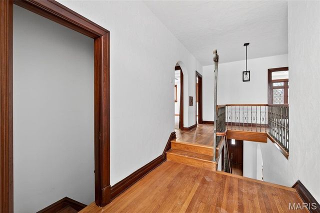 6623 Leona Street, St Louis, MO 63116