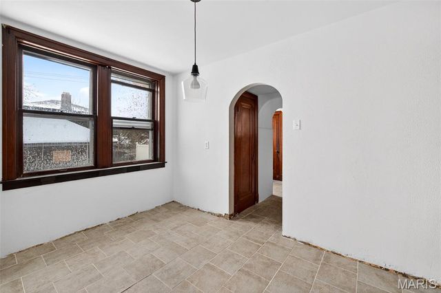 6623 Leona Street, St Louis, MO 63116