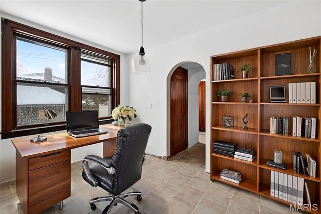 6623 Leona Street, St Louis, MO 63116