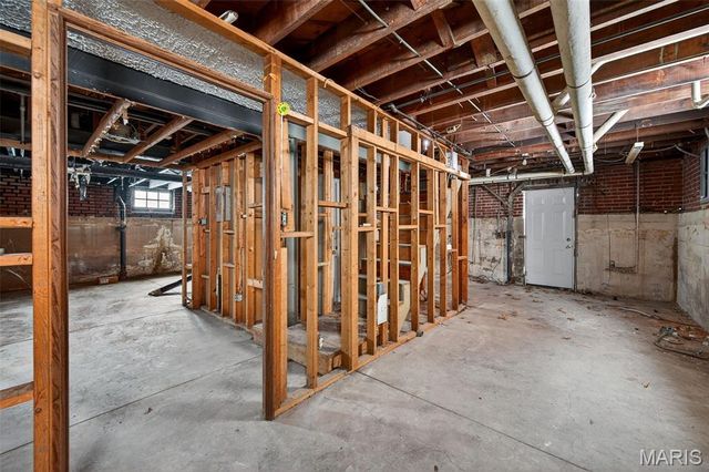 6623 Leona Street, St Louis, MO 63116