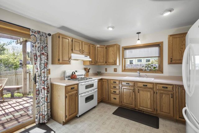 125 Locust Street, Lodi, WI 53555