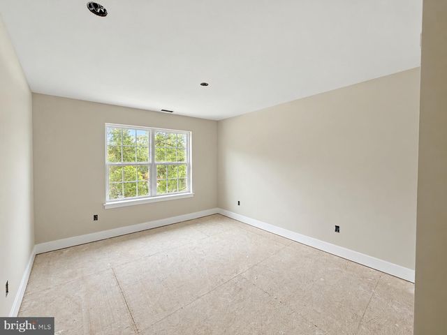 128 KIRK LN, Pine Hill, NJ 08021