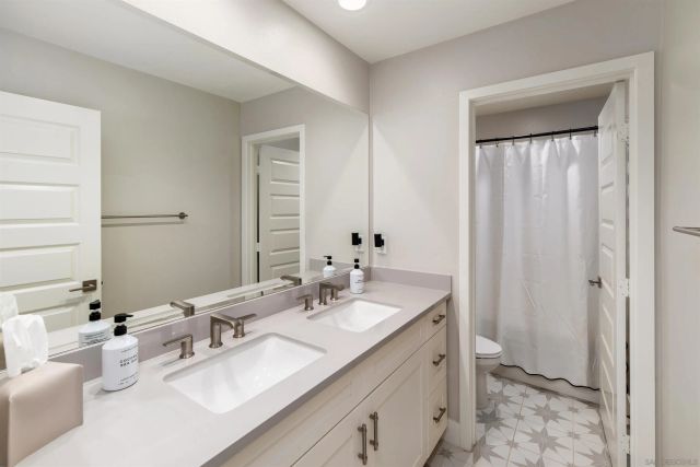 998 Woodhaven, San Marcos, CA 92069