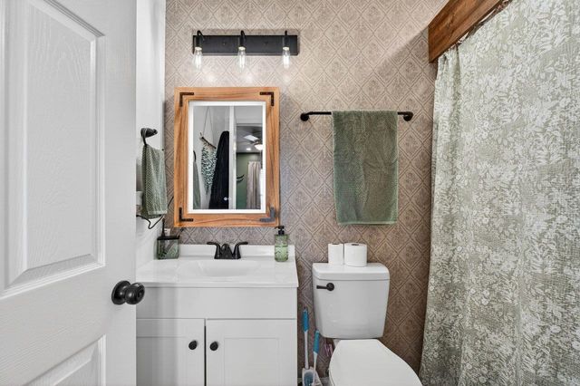 117 21ST ST, Grottoes, VA 24441