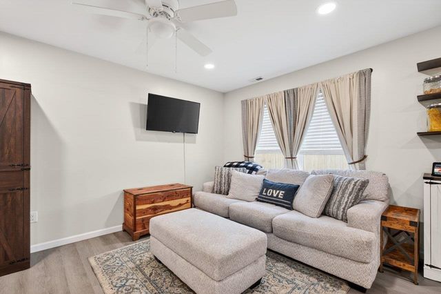 117 21ST ST, Grottoes, VA 24441