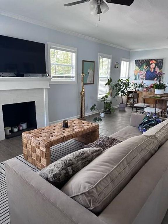 Image 11 of property listing at 7211 N TALIAFERRO AVENUE, Tampa, FL 33604