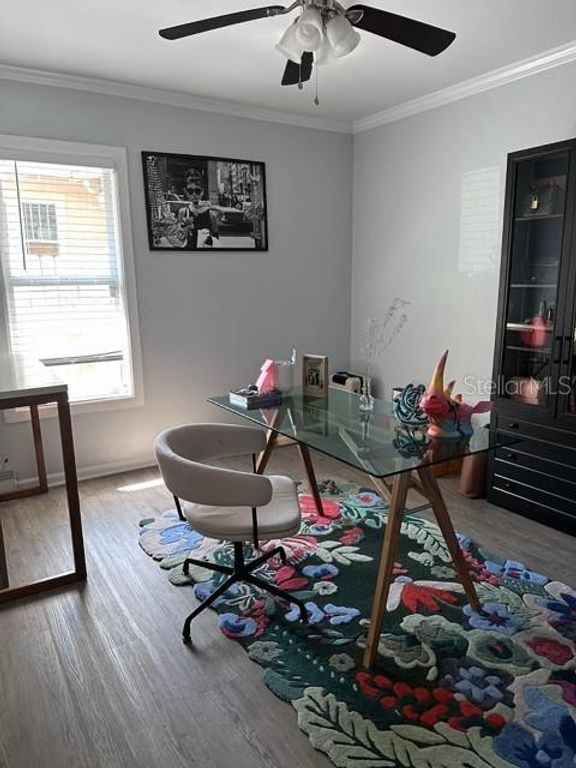 Image 9 of property listing at 7211 N TALIAFERRO AVENUE, Tampa, FL 33604