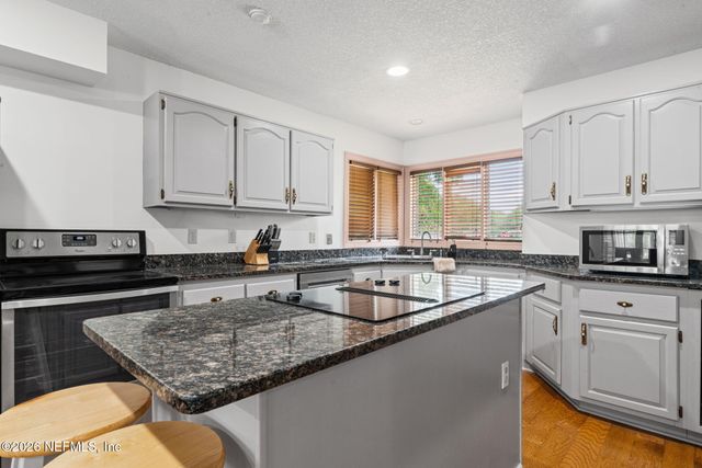 2346 LAVISTA Lane, Orange Park, FL 32003