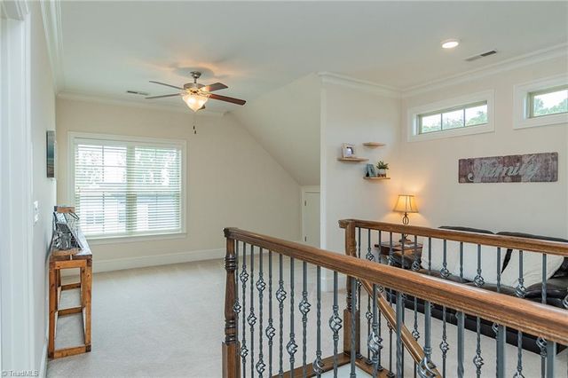 323 Oakleaf Drive, Lexington, NC 27295